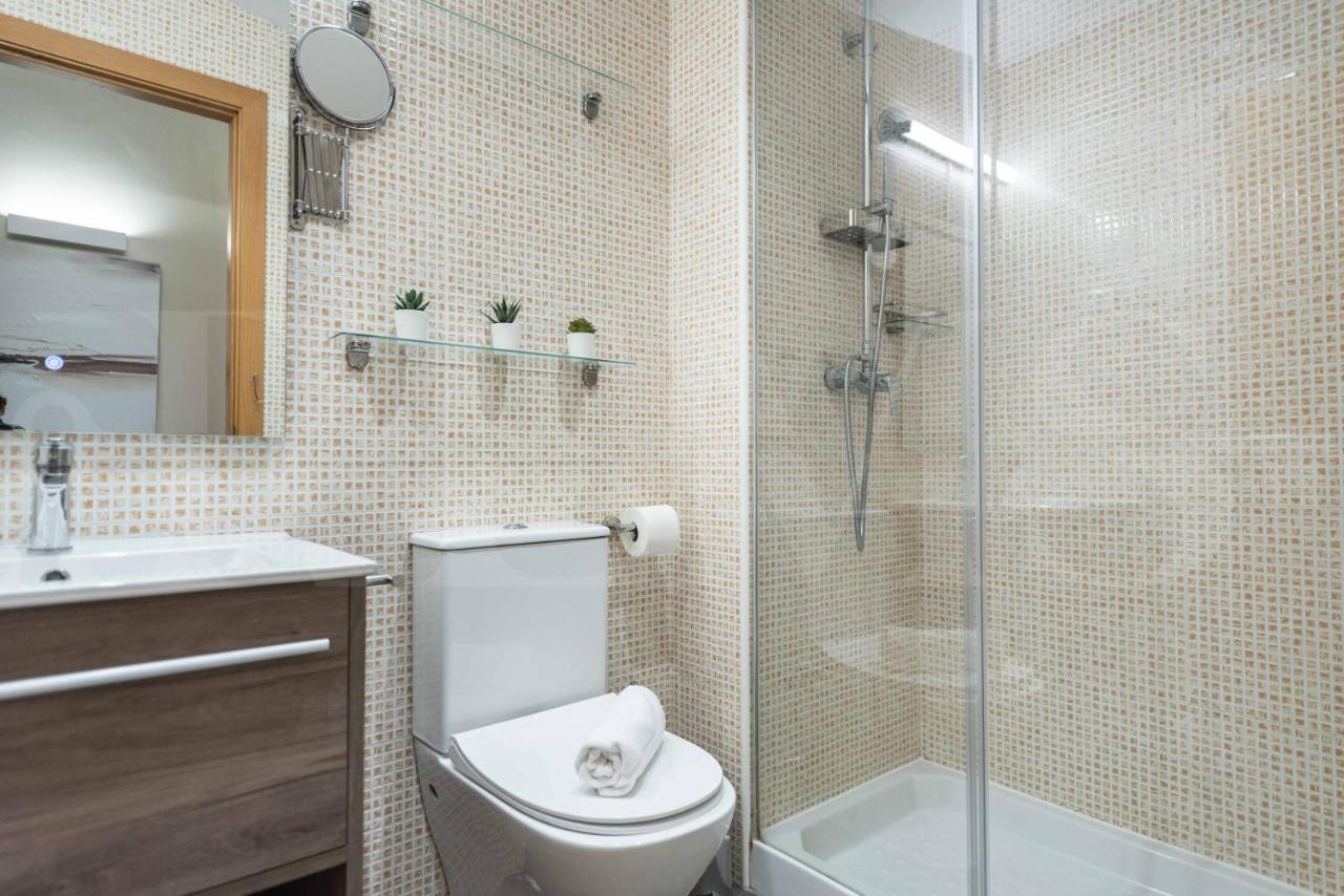 Lovely Duplex With Private Parking Near City Center By Rems Malaga Exterior photo
